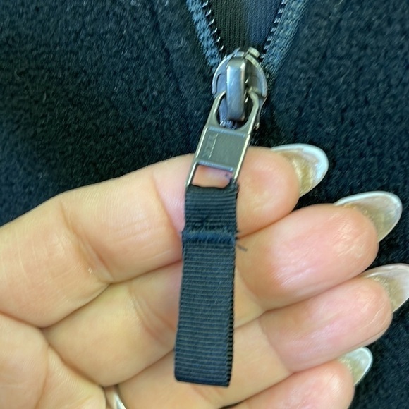 PATAGONIA women’s fleece zipper vest, size M - Picture 4 of 9